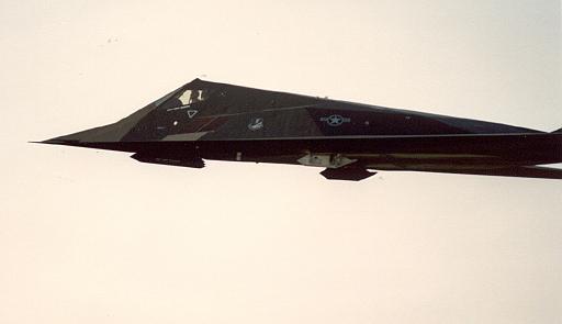 1993-04 F117A stealth 2.jpg